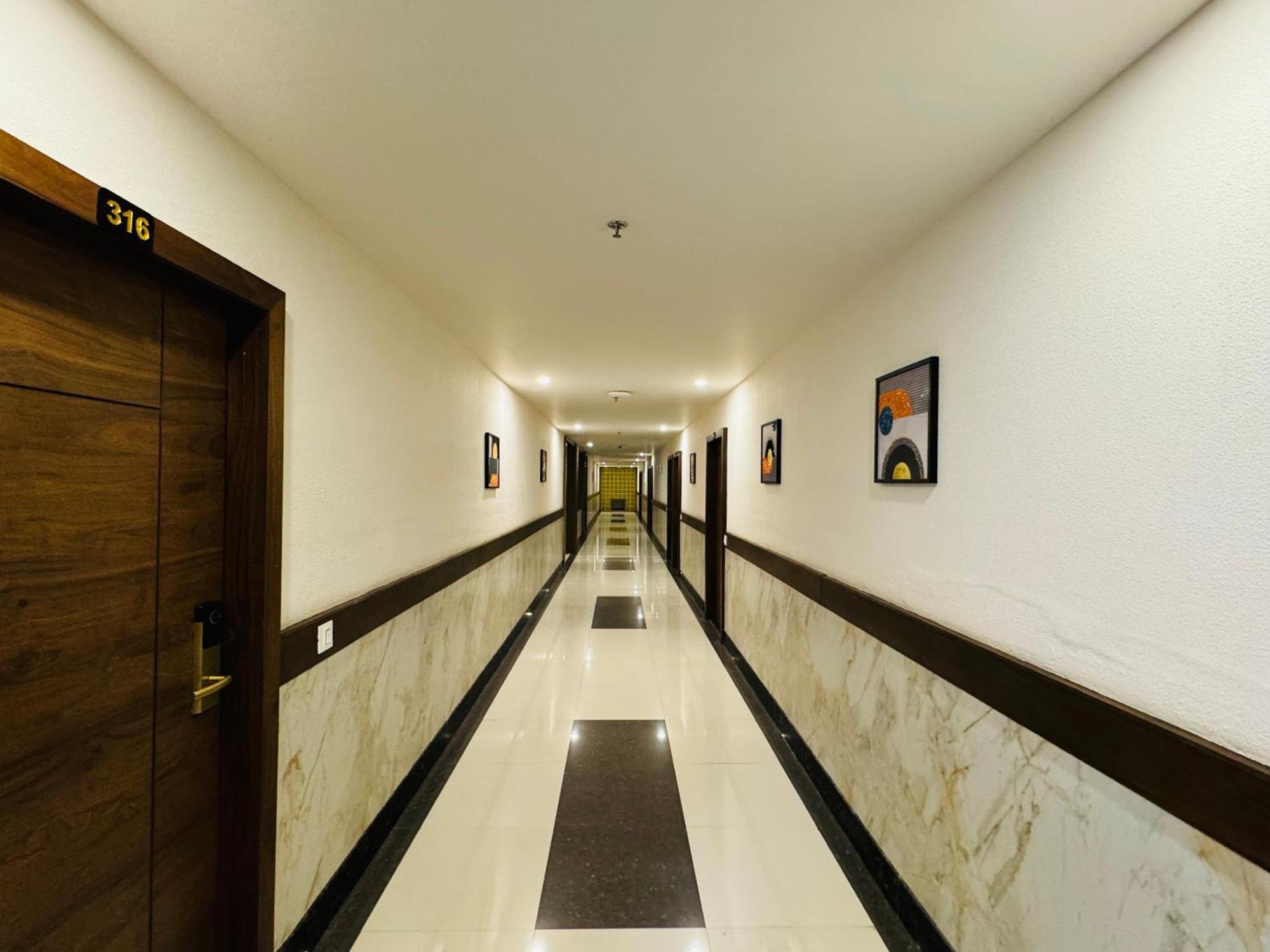 Hotel Tirth By Sonu'S Ujjain Exterior photo